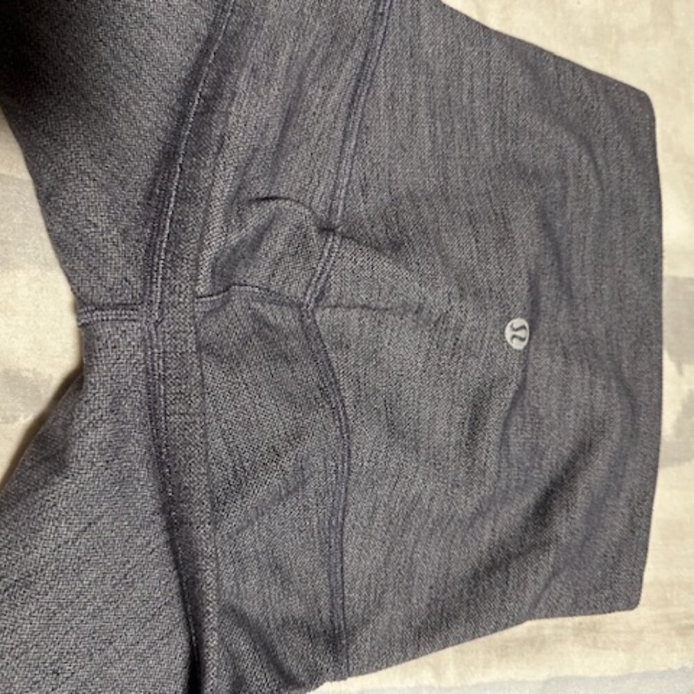 Lululemon Align Leggings size 4 - Picture 3 of 4